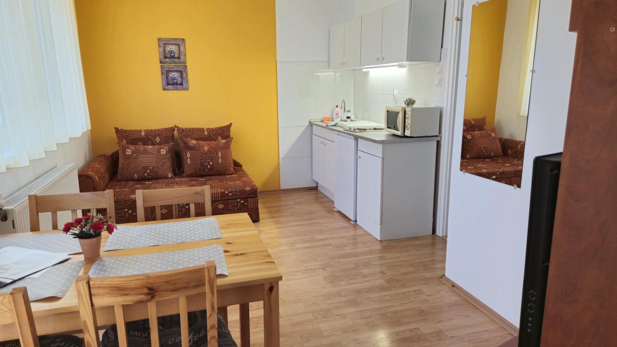 Roxanna Apartman غيولا المظهر الخارجي الصورة